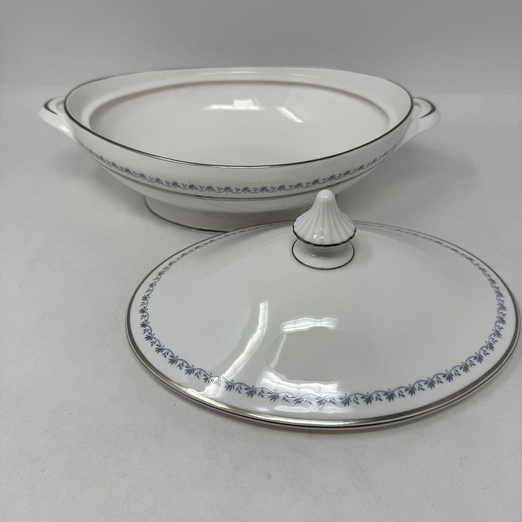 89 Piece Set Tiara China