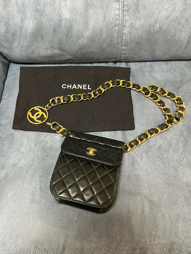 Chanel Vintage 1992 Lambskin Waist Bag with CC Medallion