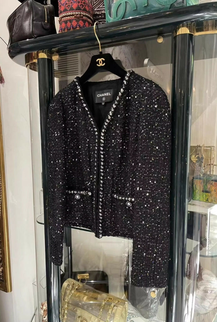 Chanel 22p black & Silver tweed jacket