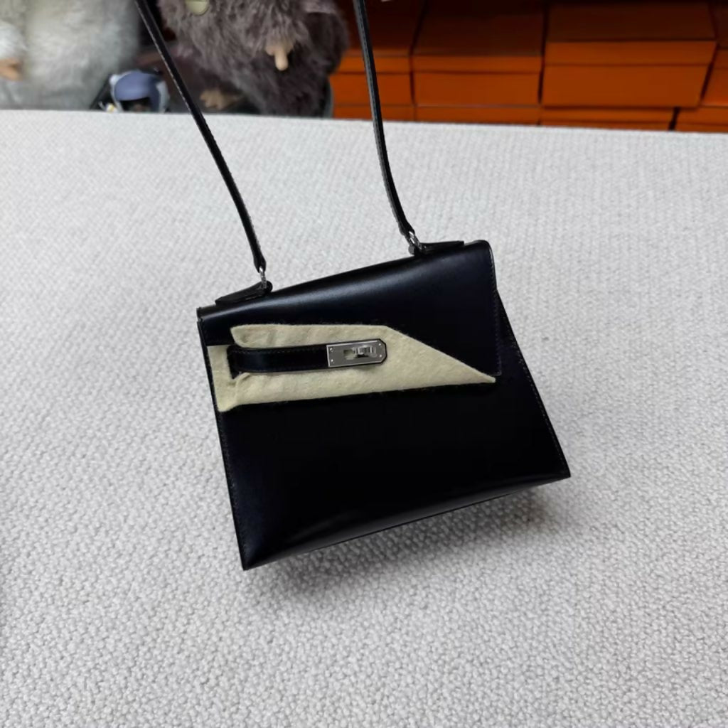 Hermès Kelly en Desordre 20 Black Box Leather Palladium Hardware