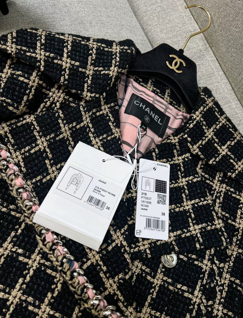 Chanel 21S Black & Beige jacket