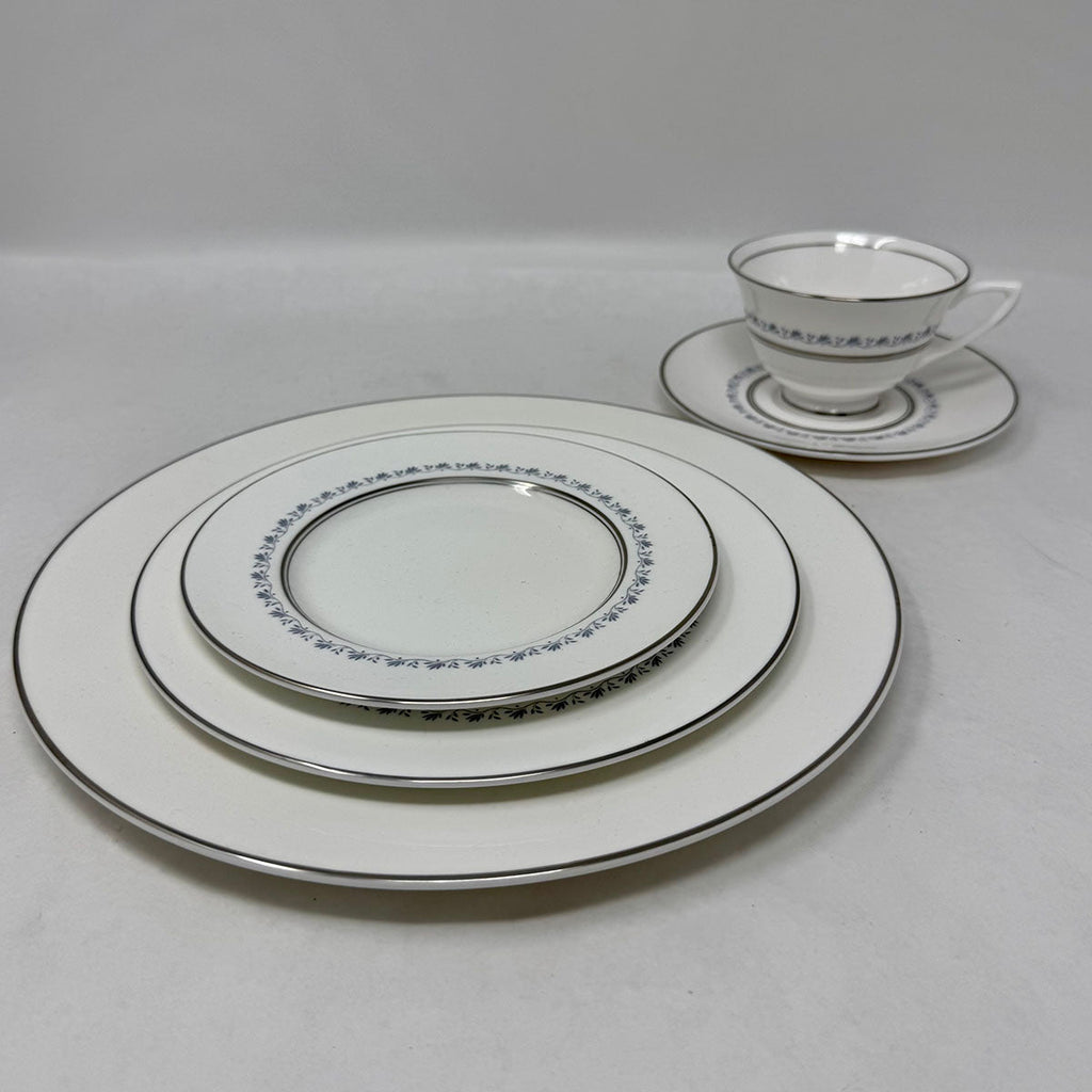 89 Piece Set Tiara China
