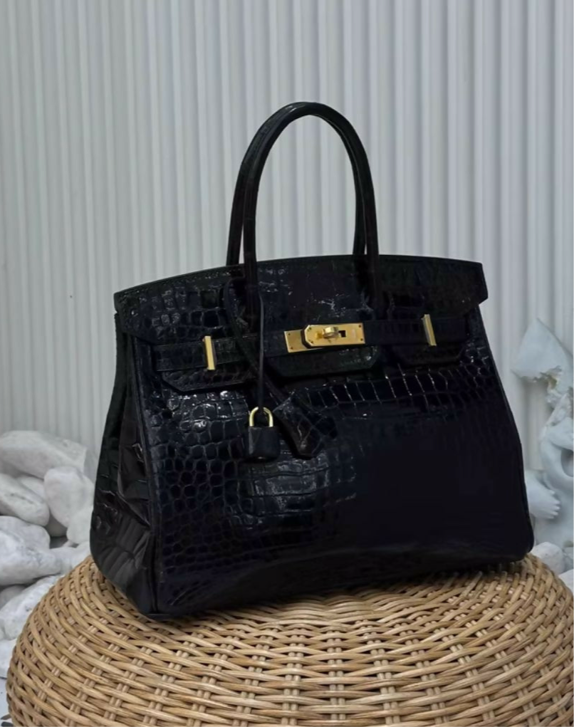 Hermès Birkin 30 Black Shiny Crocodile leather gold hardware
