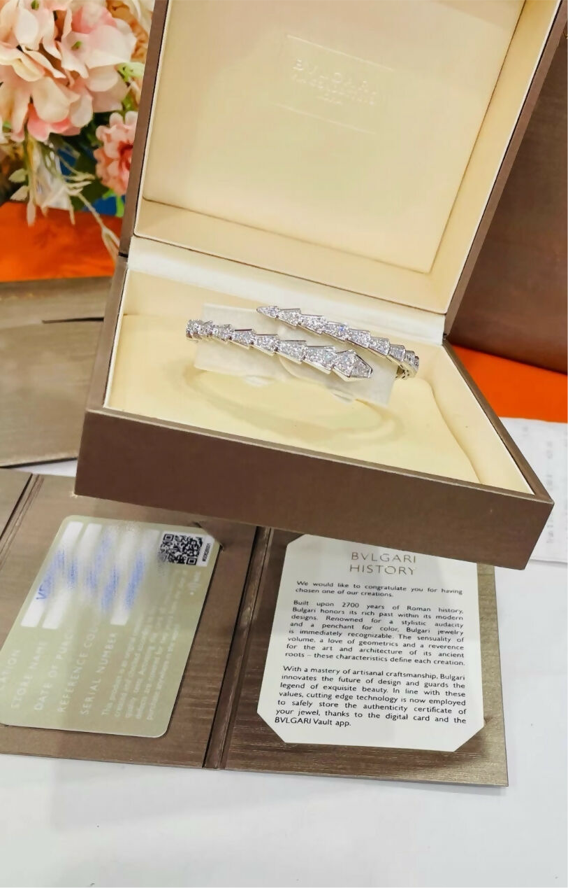 Bvlgari AU750 platinum full diamond snake bracelet