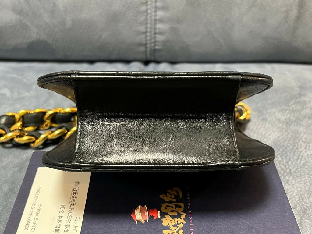 Chanel Vintage 1992 Lambskin Waist Bag with CC Medallion