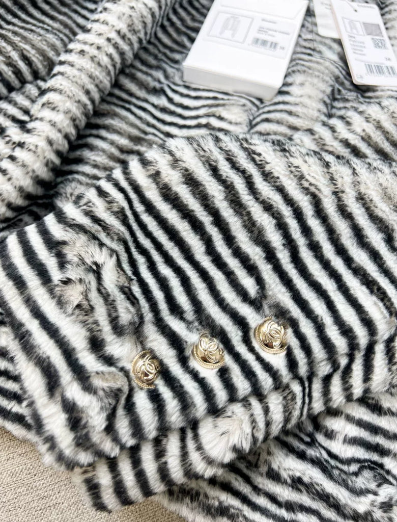 Chanel 20k black & white fur blouson jacket