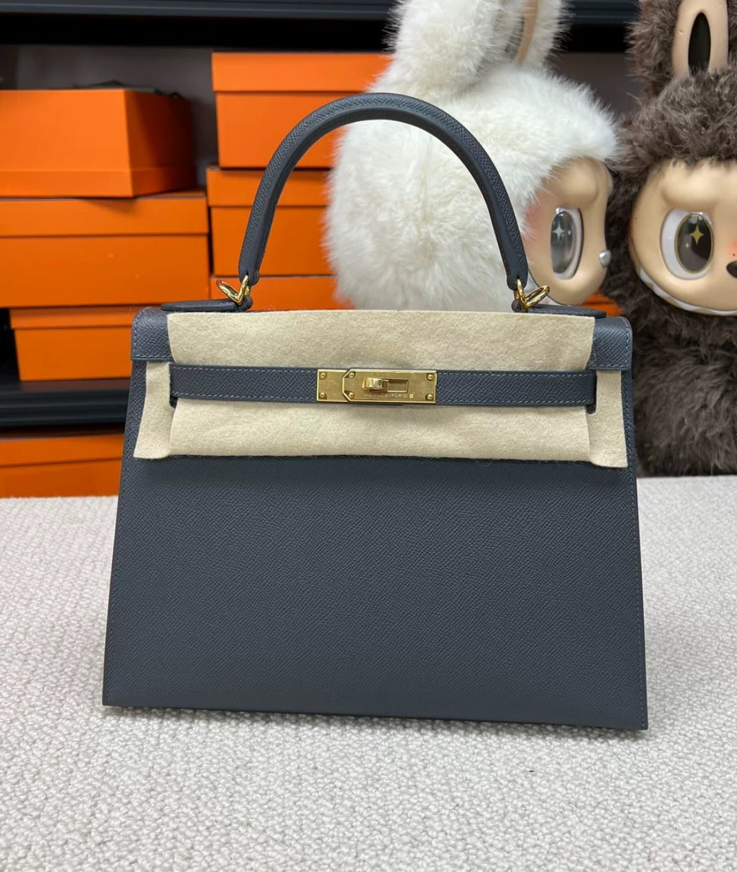 HERMÈS Kelly 28 Sellier Ardoise (85) Epsom Permabrass Hardware