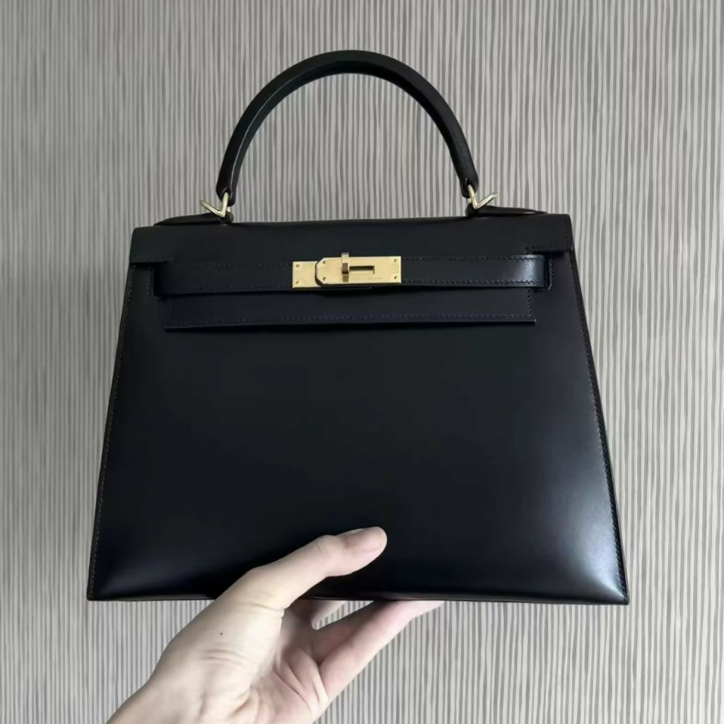 Hermès Kelly 28 Black Box Leather Gold hardware