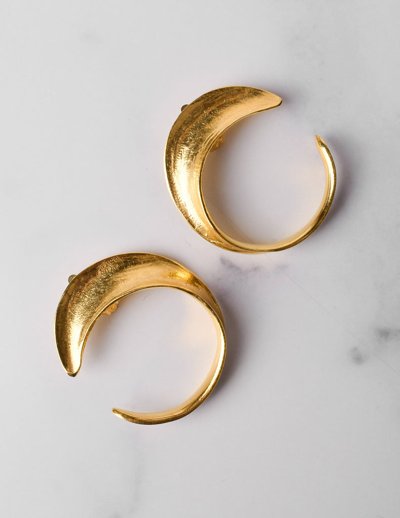 Cecile et Jeanne Vintage Golden Swirl Earrings