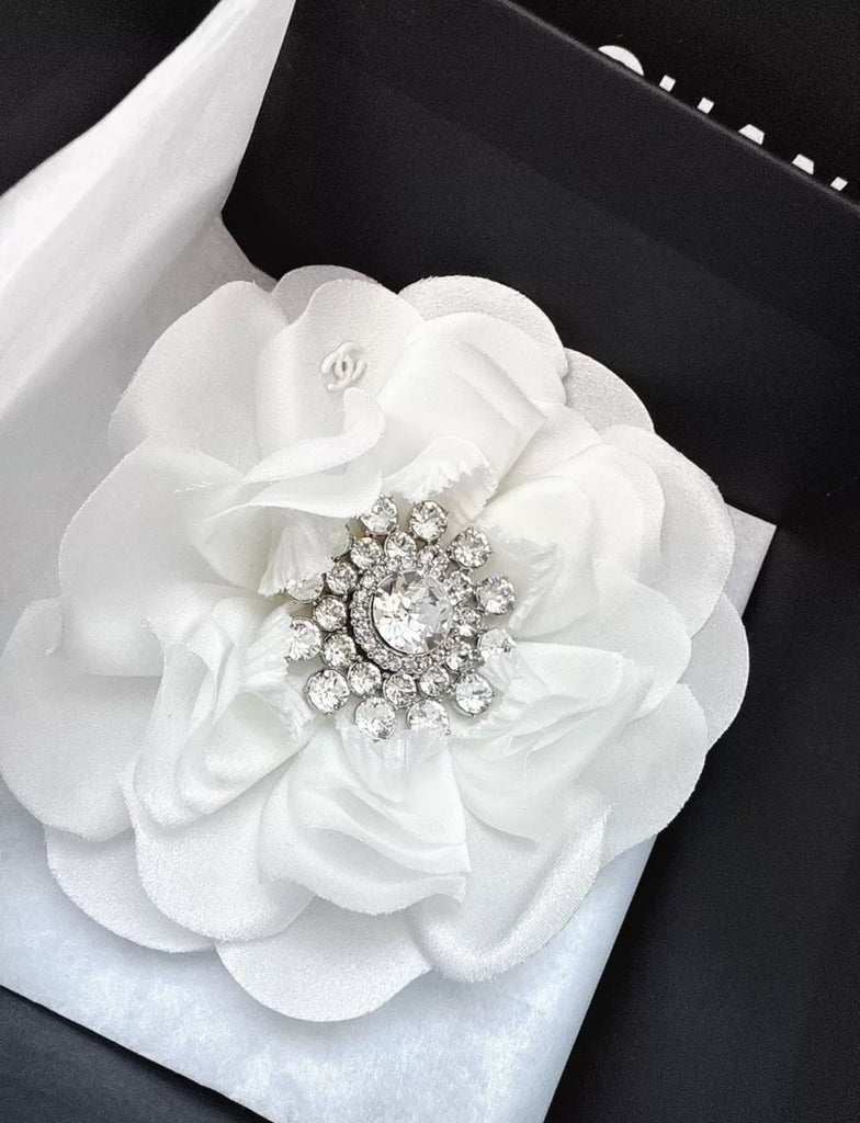 Chanel 25a Haute Couture white silk camellia brooch
