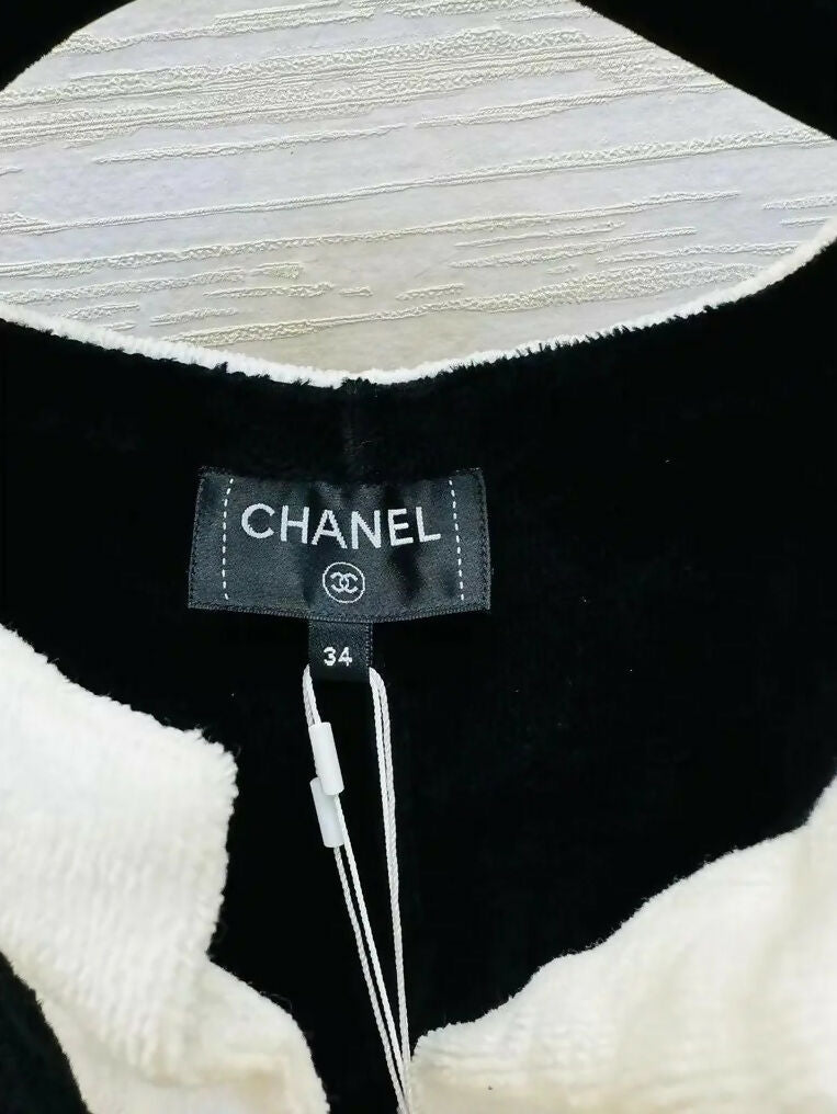 Chanel Black & White Terry Top – Coco Beach 2023 Collection