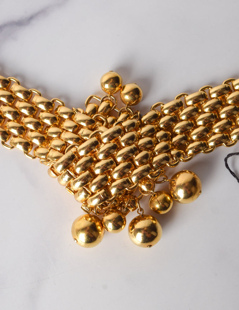 6 Donna Vintage 1980s Golden Chain and Dangling Ball Statement Bracelet