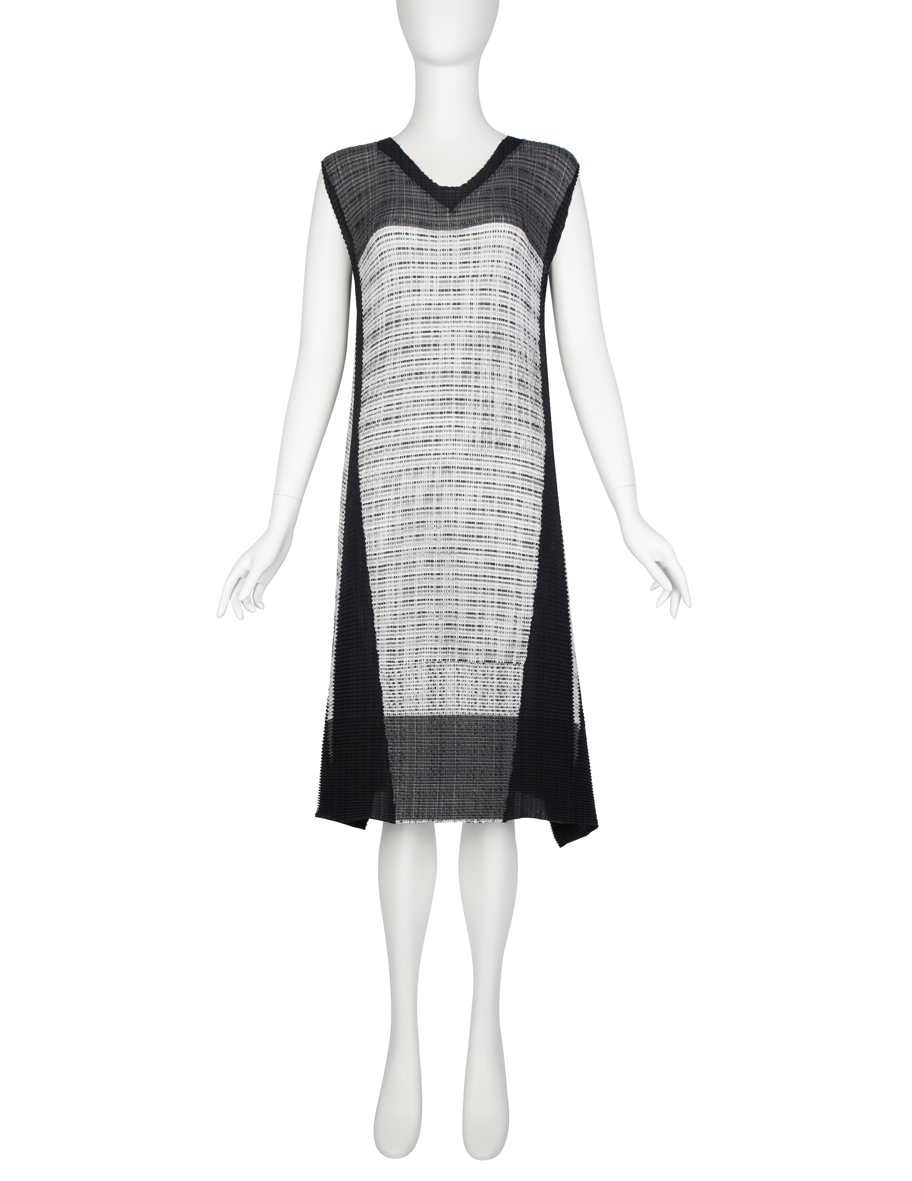Issey Miyake Vintage Black and Grey Graphic Pleated A-Line Dress