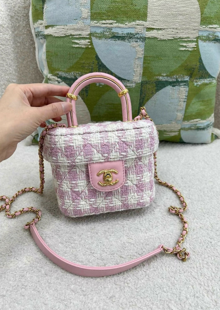 Chanel 23S Top Handle Flap Bag in Pink Tweed Houndstooth Aged Gold Hardware