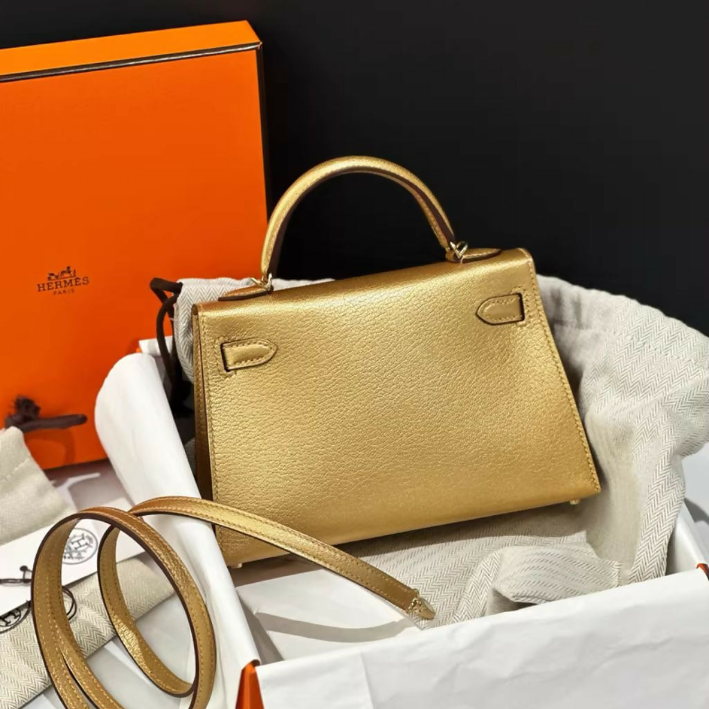 HERMÈS KELLY 20 MINI SELLIER OLYMPIC GOLD METALLIC DORÉ CHEVRE CHAMKILIGHT GOLD HARDWARE