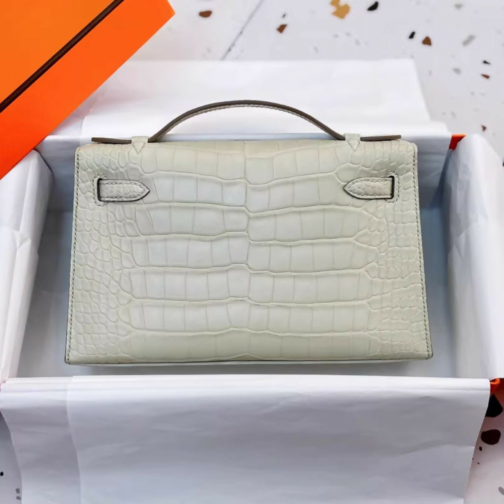 Hermès Mini Kelly pochette Betton Matte Crocodile leather Gold Hardware