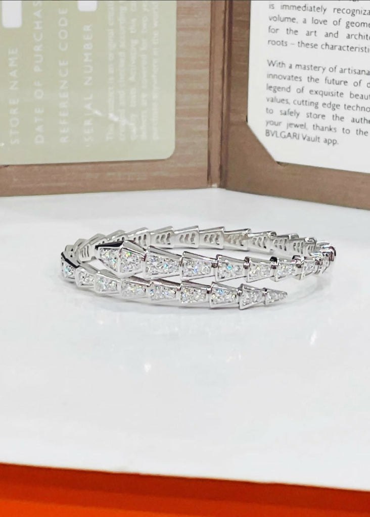 Bvlgari AU750 platinum full diamond snake bracelet