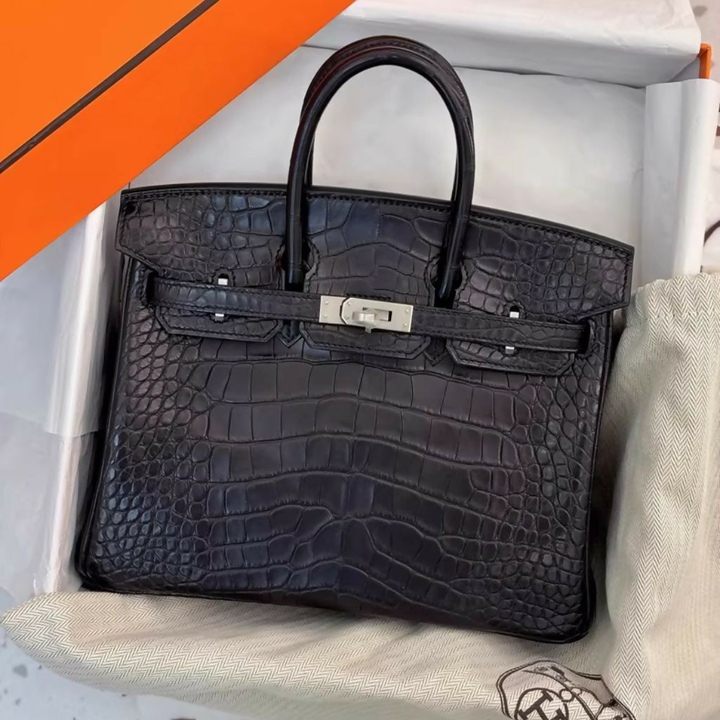 Hermès Birkin 25 Black Matte Crocodile Leather Palladium Hardware