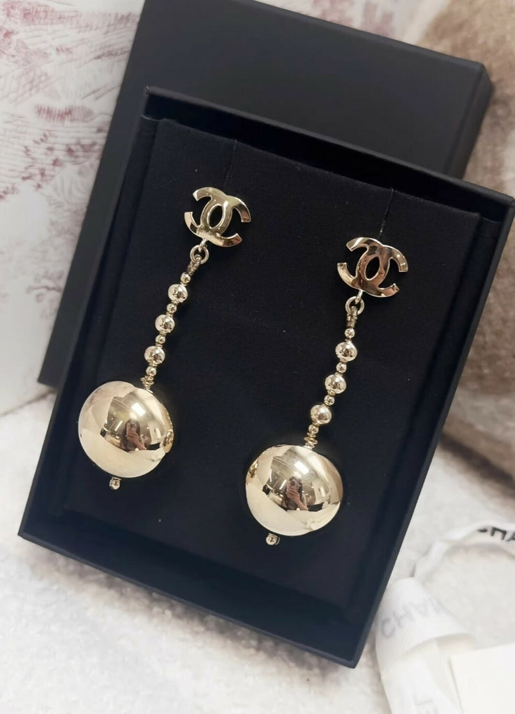 Chanel 21S Gold CC drop earrings