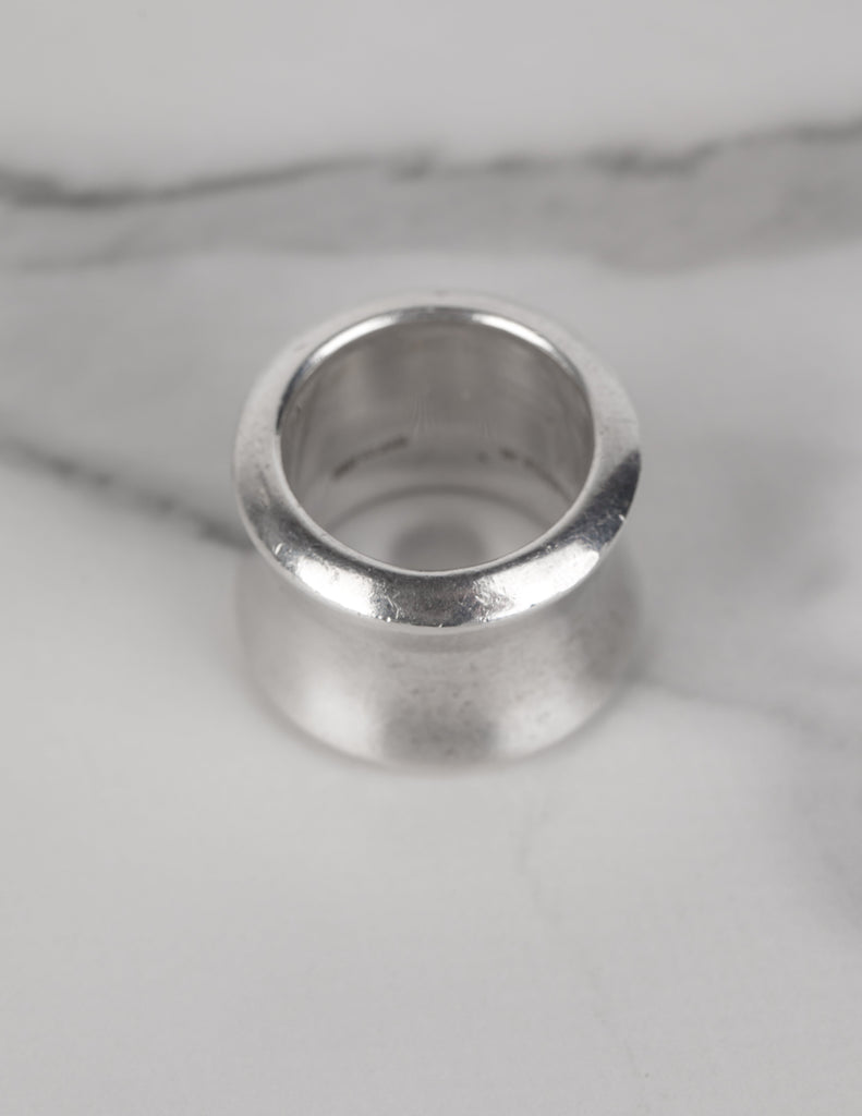 Patricia Von Musulin Vintage Sterling Silver Curved Pipe Ring