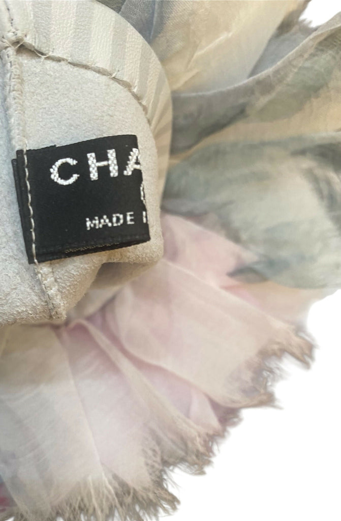 NIB Rare Chanel 13C Paris-Versailles Mint Green Leather Silk Bows CC Fingerless Gloves Size 7.5