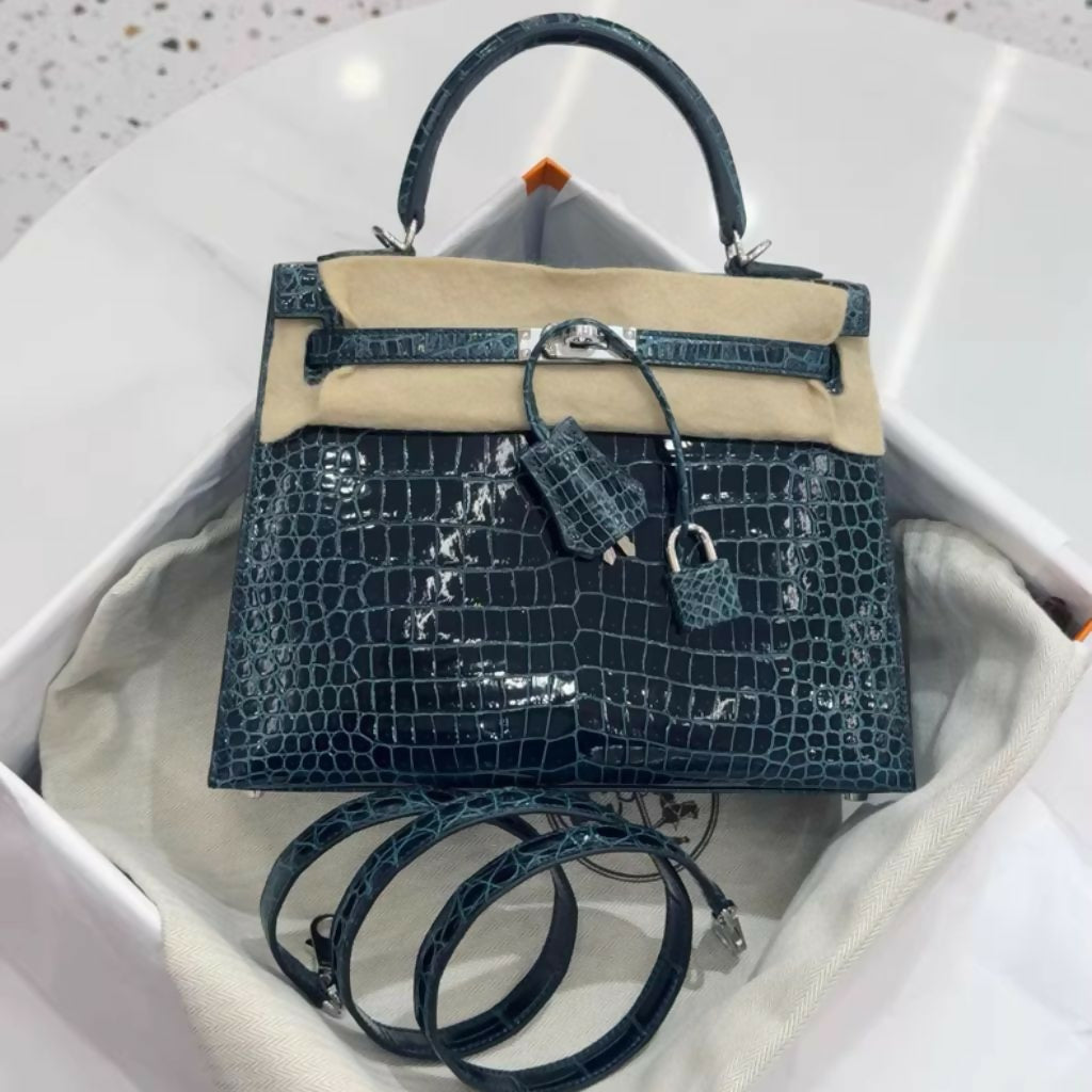 Hermès Kelly 25 Vert Rousseau Shiny Crocodile with Palladium Hardware