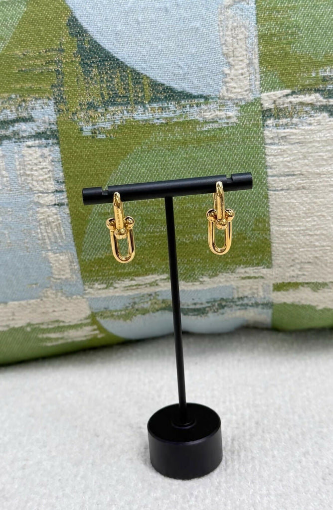 Tiffany 18k gold HardWare chain medium earrings