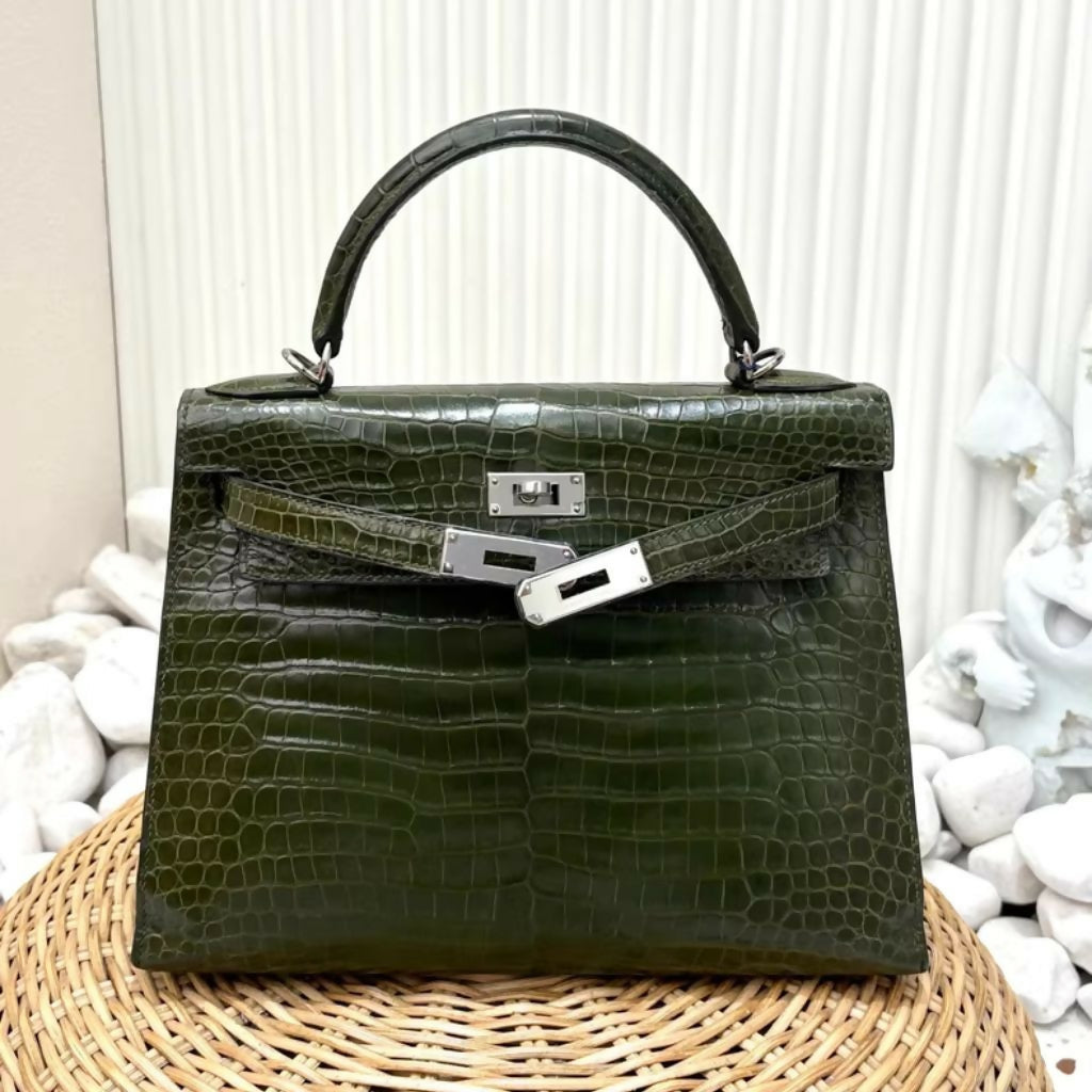 Hermès Kelly 28 Olive Green Matte Crocodile leather palladium hardware