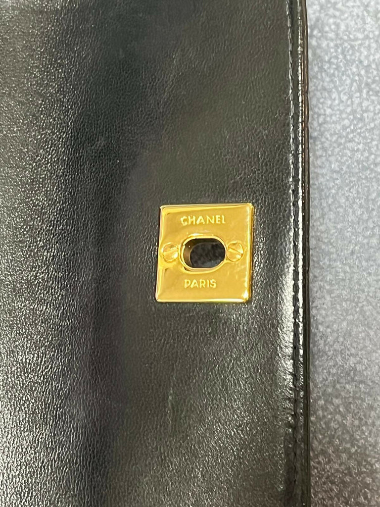 Chanel Vintage 1992 Lambskin Waist Bag with CC Medallion