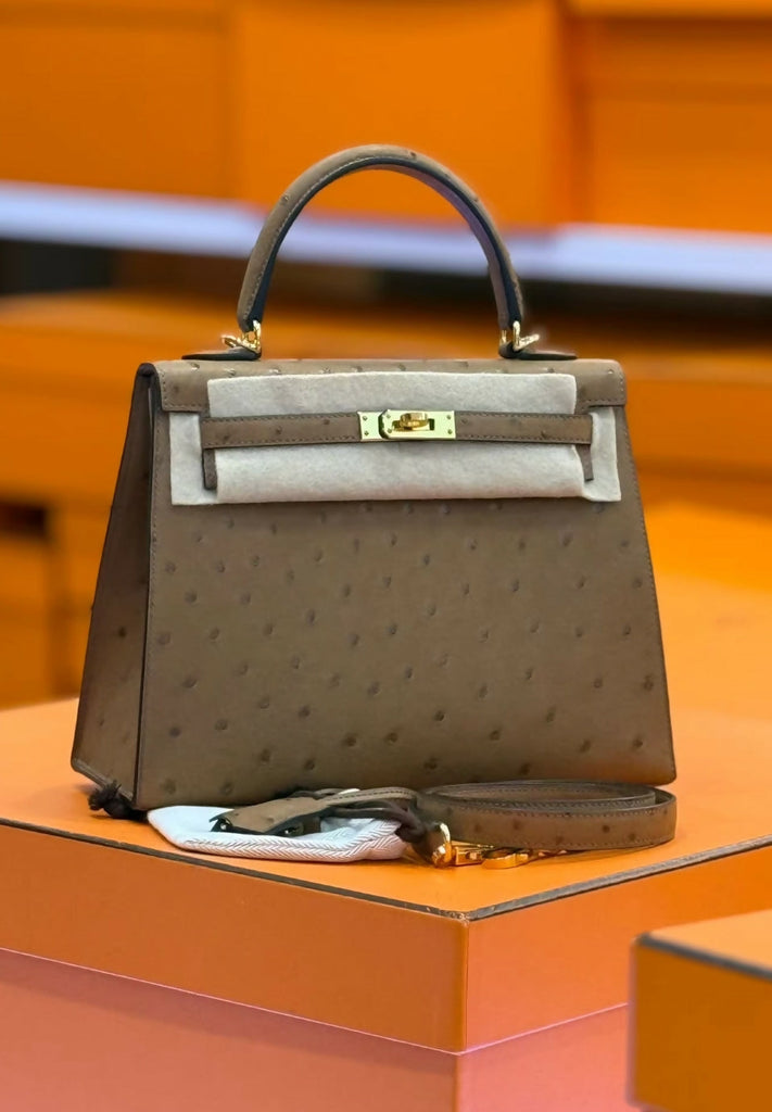 Hermes kelly 25 gold ostrich leather with gold hardware