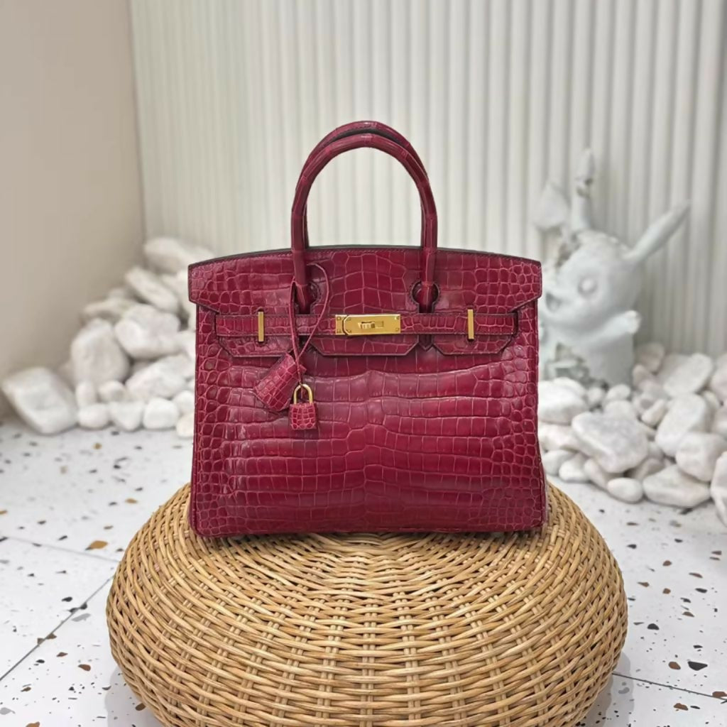Hermès Birkin 25 Red shiny Crocodile leather Gold Hardware