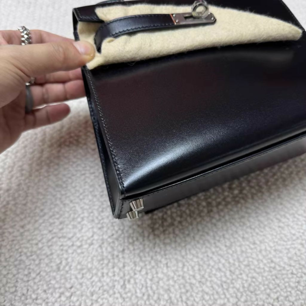 Hermès Kelly en Desordre 20 Black Box Leather Palladium Hardware