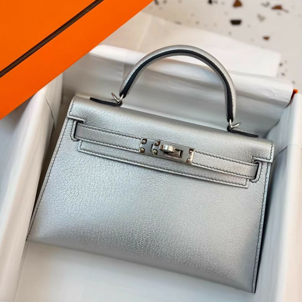 Hermès Kelly 20 Mini Sellier Argent Silver Metallic Chevre Chamkilight Palladium Hardware