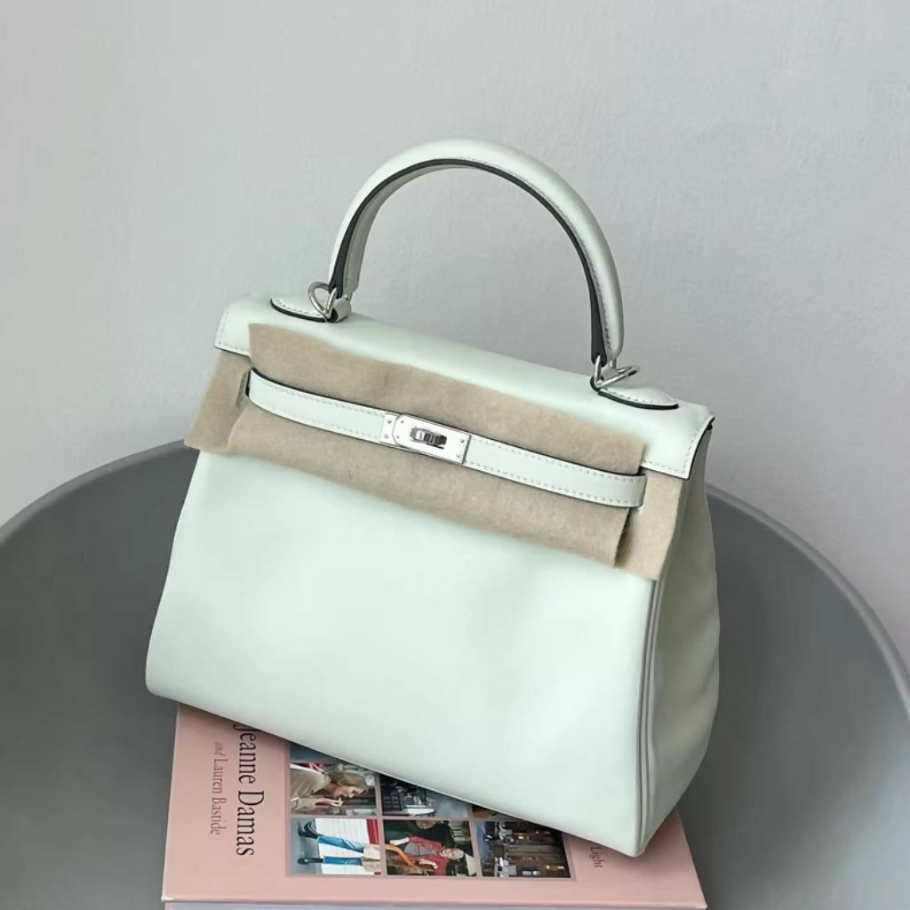 Hermès Kelly 25 Very fizz Swift Leather with Palladium Hardware