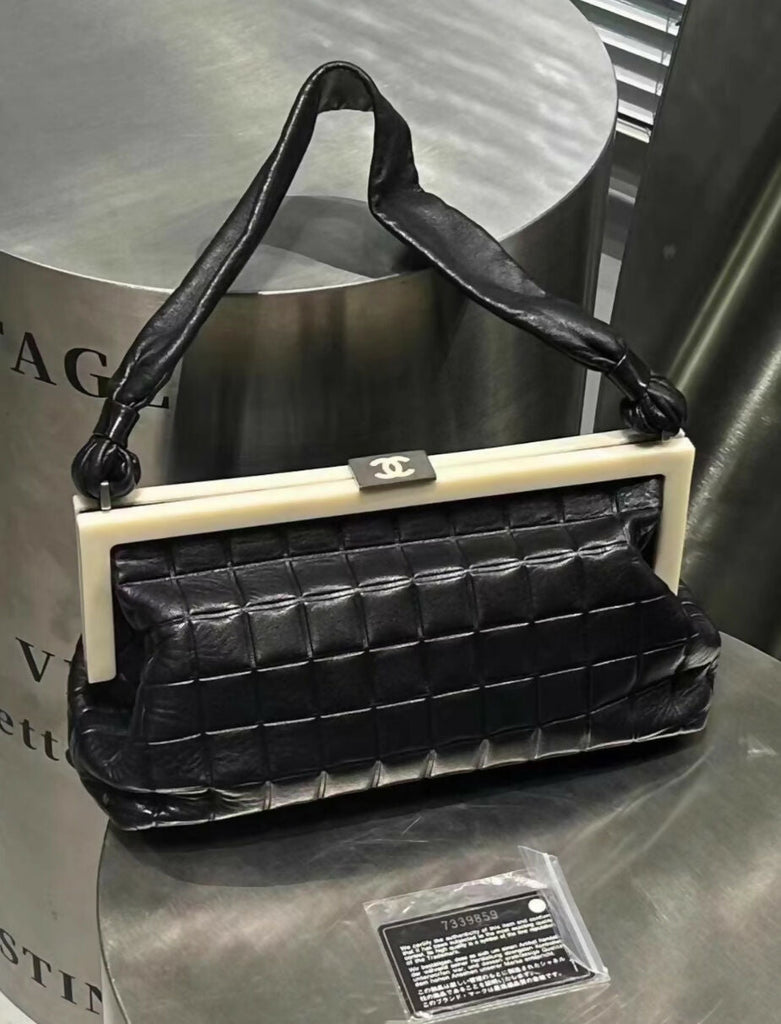 Chanel Vintage Black chocolat bars clutch