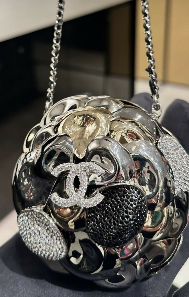 Chanel Fall-Winter 2023/24 Flower Sphere Minaudière