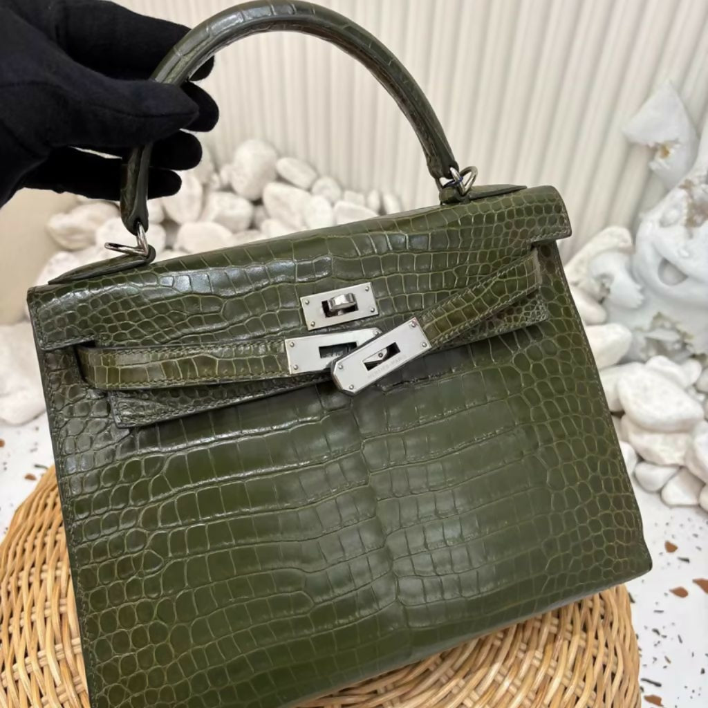 Hermès Kelly 28 Olive Green Matte Crocodile leather palladium hardware