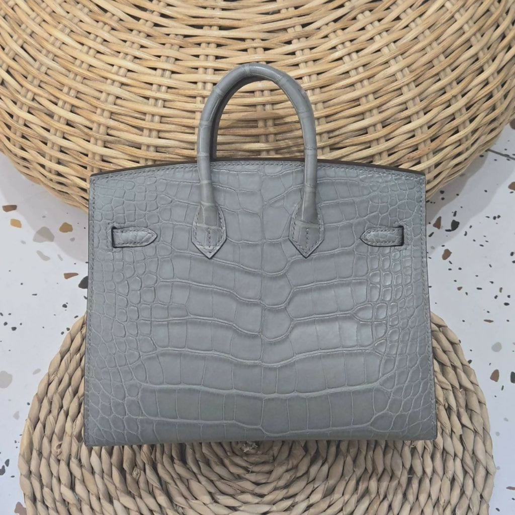 Hermes Birkin 20 Gris Ciment (0V) Matte Crocodile leather Gold Hardware