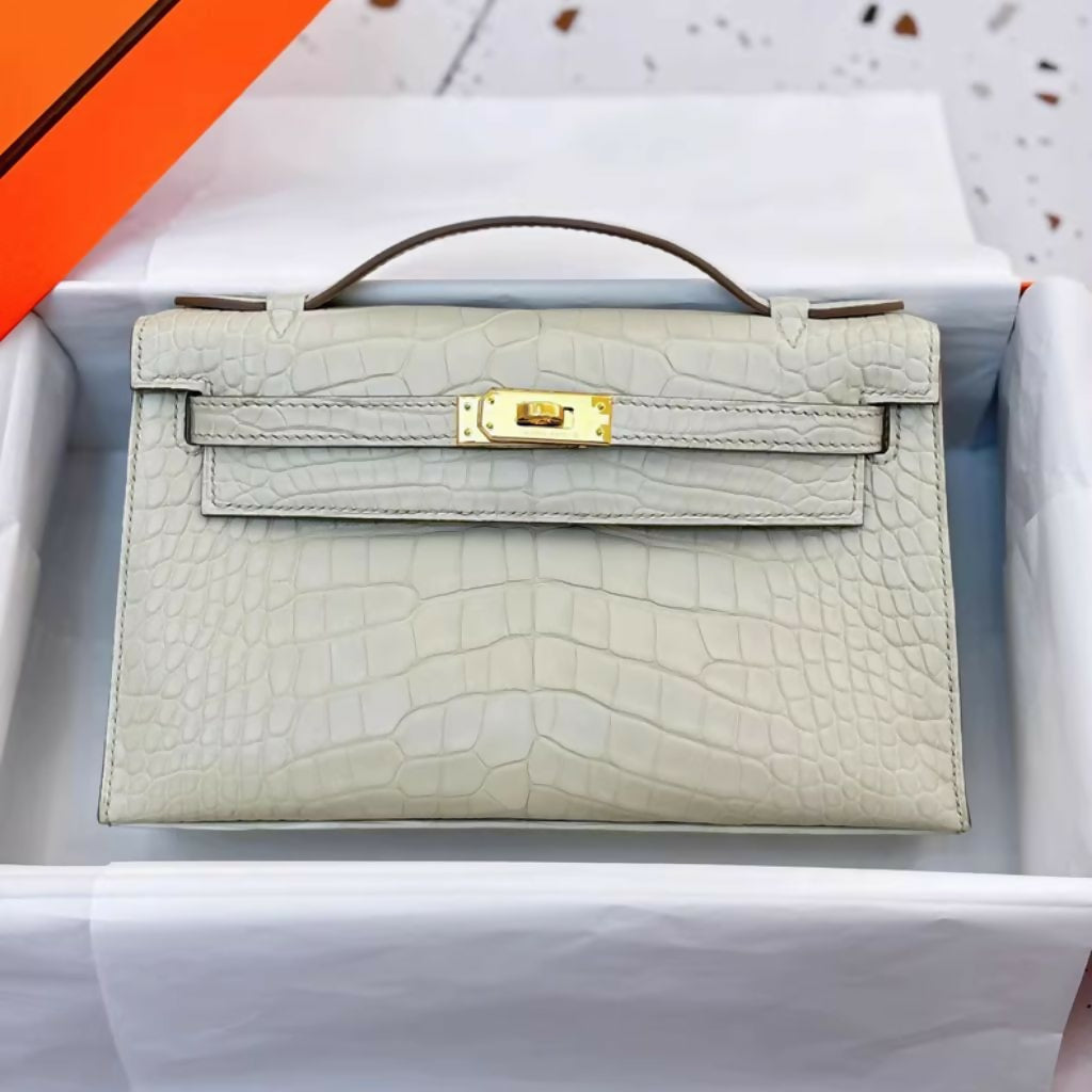 Hermès Mini Kelly pochette Betton Matte Crocodile leather Gold Hardware