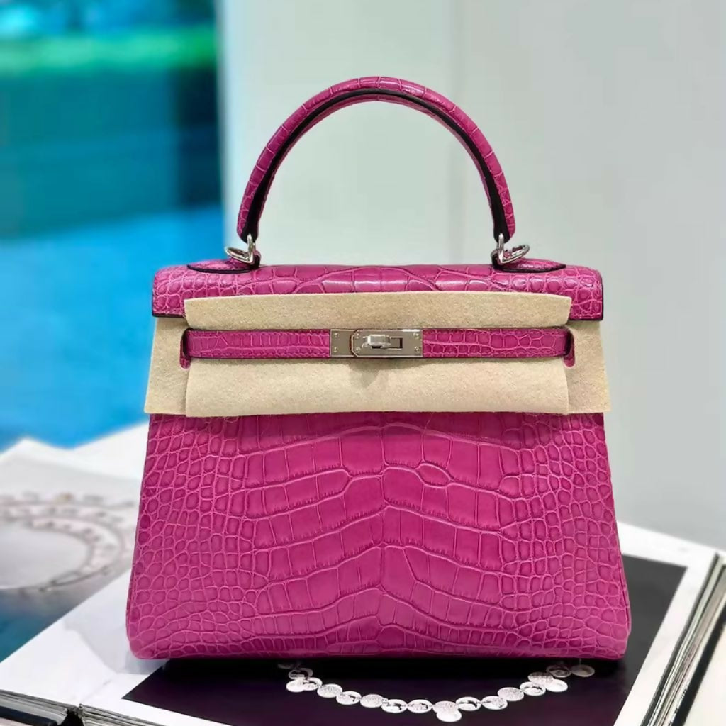 Hermès Kelly 25 Rose Sheherazade Matte Crocodile Leather Palladium Hardware