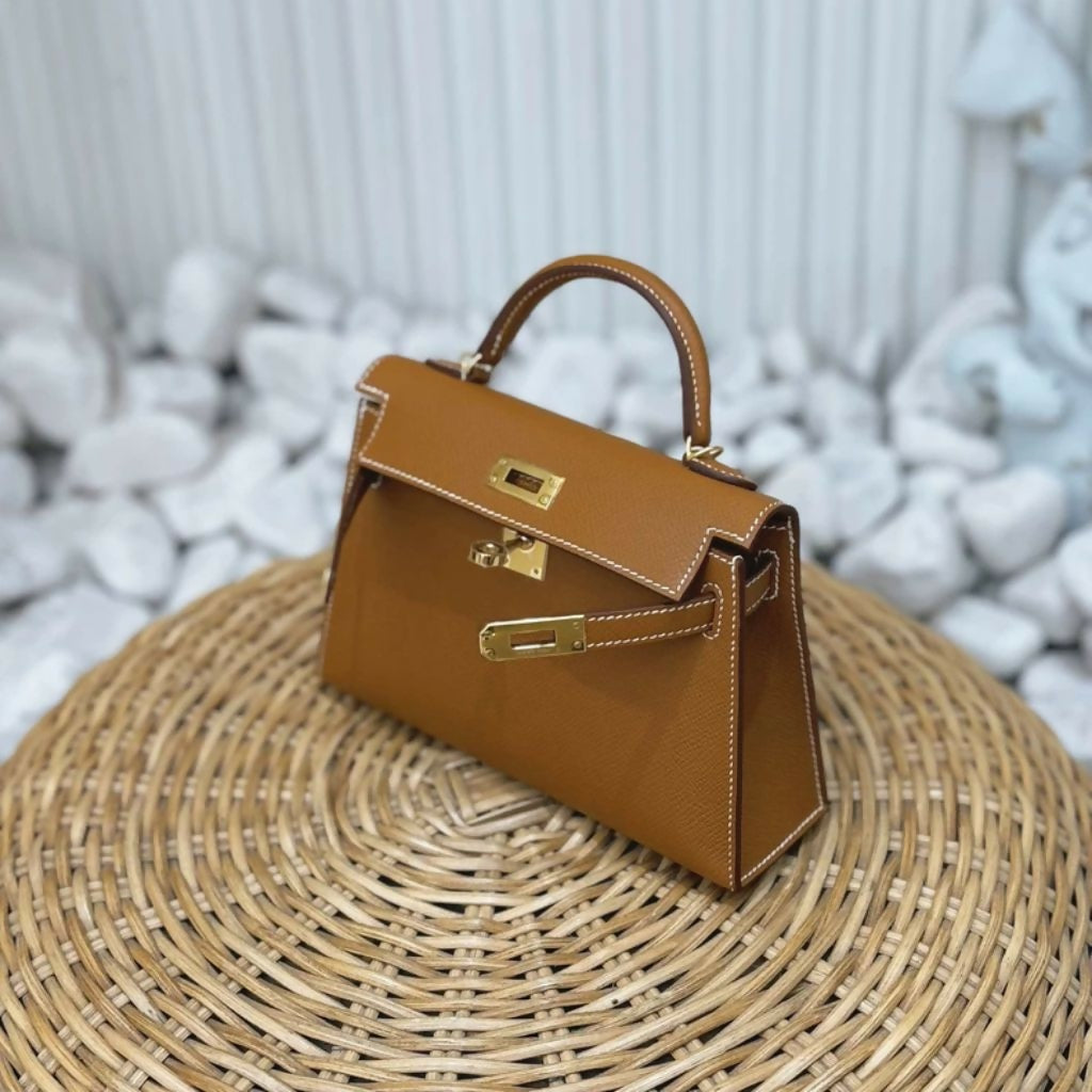 Hermès Mini Kelly Gold Epsom Leather with Gold Hardware