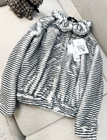Chanel 20k black & white fur blouson jacket