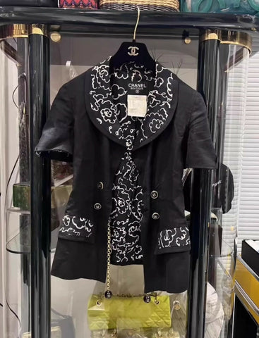 CHANEL vintage 1993 black jacket