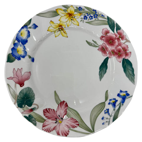 38 Pcs, 6-6PC Place Setting, Flora Bella Villeroy & Boch.+ 2 Serving Pieces