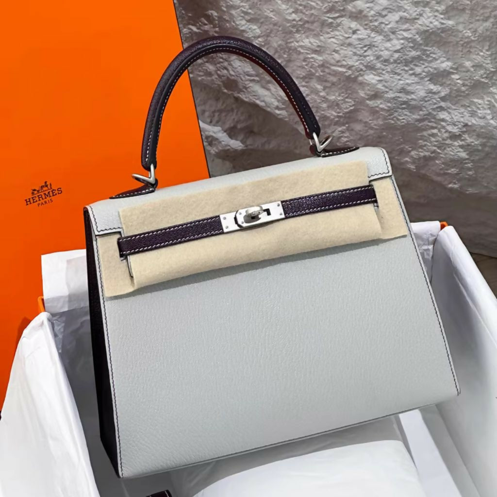 Hermès Special Order (HSS) Kelly Sellier 25 Gris Perle and Cassis Chevre Mysore Palladium Hardware