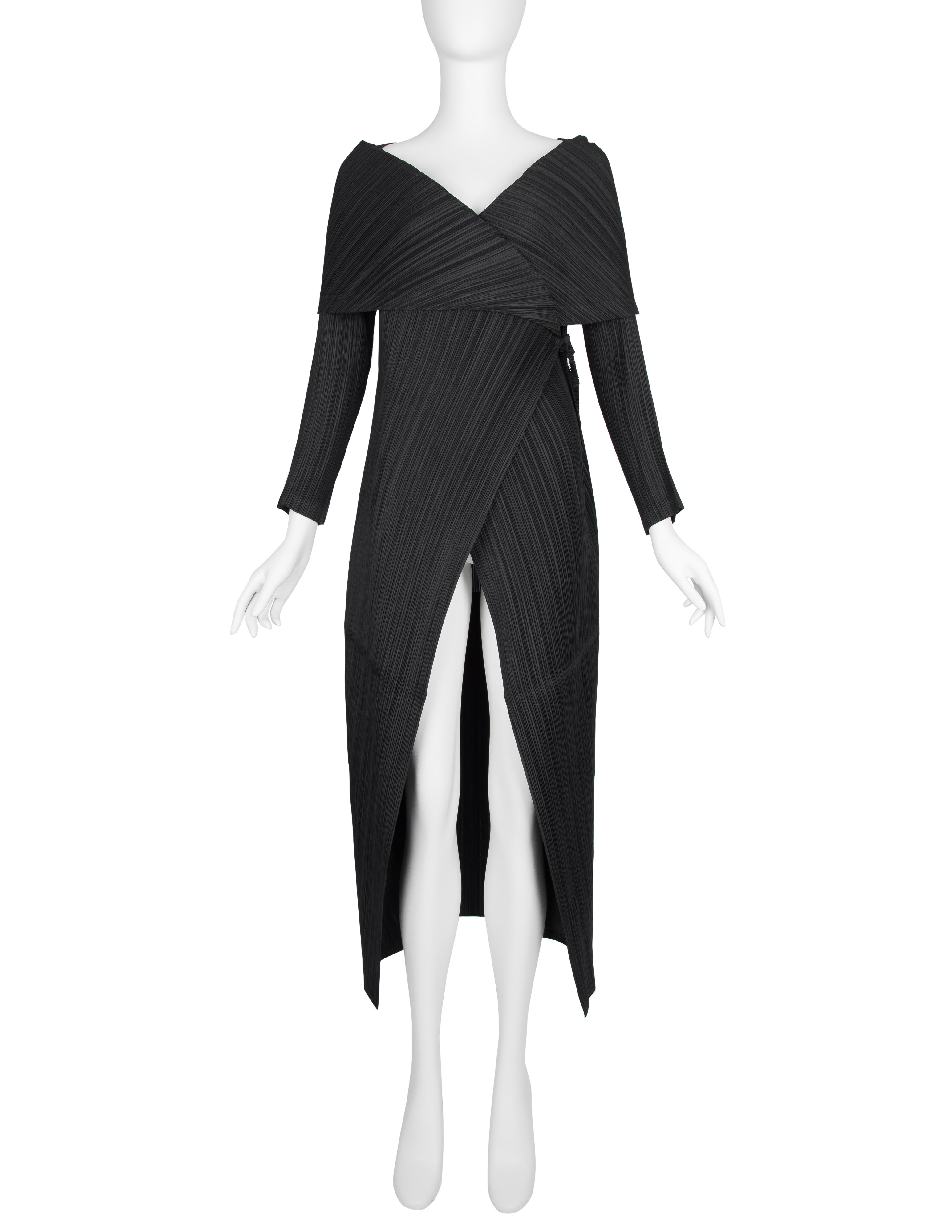 Issey Miyake Fete Vintage 1990s Pleated Silk Shawl Collar Duster