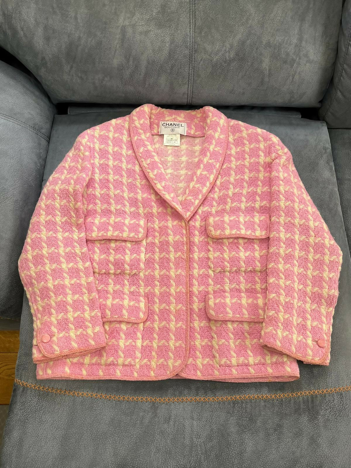 Chanel Vintage 1996 Tweed Jacket (Size 40)