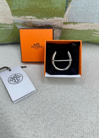 Hermes Palladium Silver Cashmere Silk Scarf Ring Horseshoe
